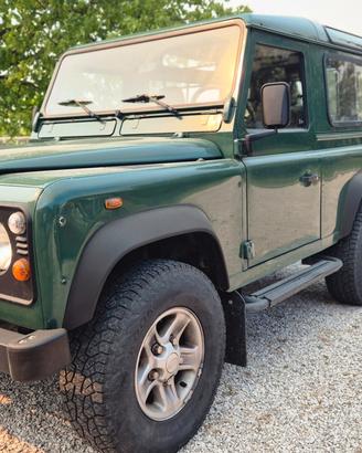 Land Rover Defender 90 2.5 Td5 Station Wagon SE