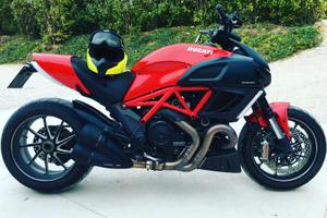 Ducati Diavel S Red ABS 2011, 28.000 km