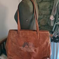 Borsa a spalla in camoscio, Fiorucci.