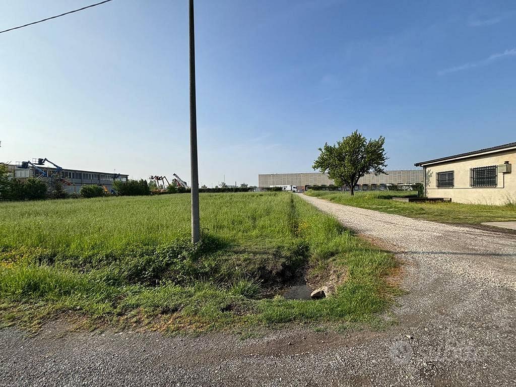 Terreno di 8000 m² a Parma - Vista 5