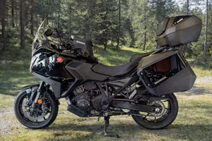 Honda NT 1100 dct travel