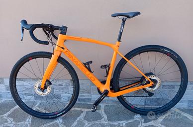 Pinarello Granger X5 Disc 2023  GRX 810