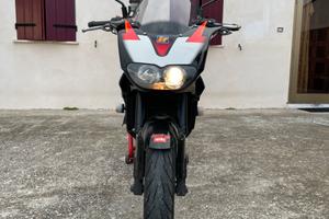 Aprilia tuono 125