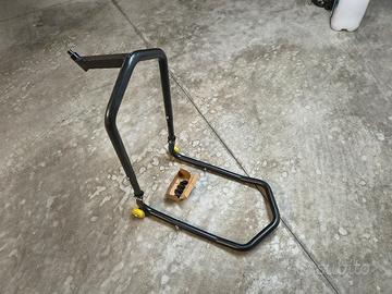 Cavalletto anteriore sotto canotto 