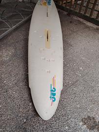 tavola da windsurf con deriva e pinna 