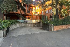 Box / Garage di 15 m² a Bologna