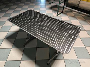 Tavolino in alluminio