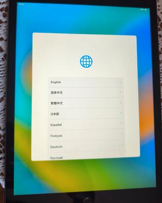 iPad 9a generazione 10 bloccato Anno: 2021 A2604