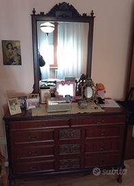 Cassettiera con Specchio in stile classico