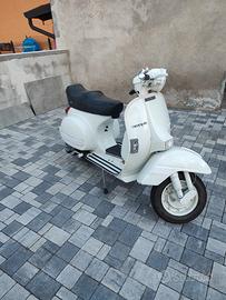 Vespa PX125