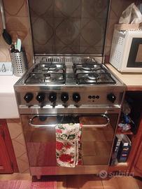 Forno 4 fuochi Lofra