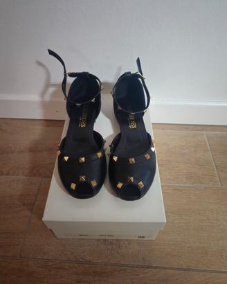 Sandali, scarpa estiva, nera con borchie numero 35