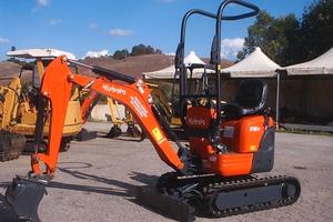 Miniescavatore usato KUBOTA U10.3