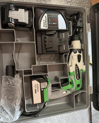 Tassellatore hitachi a batteria 18v 3ah