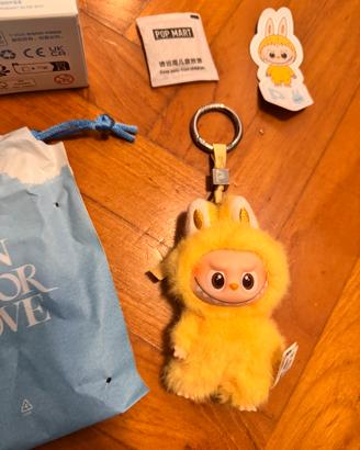 POP MART Labubu Pin for Love P “Peace” ORIGINALE