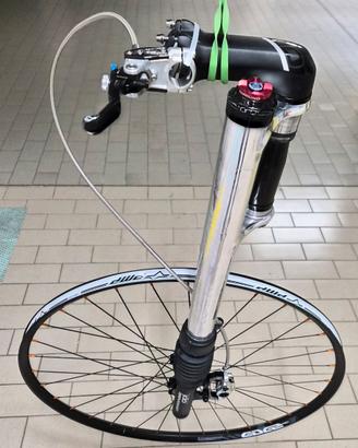 Forcella Lefty DLR Speed 110 con cerchio e freno