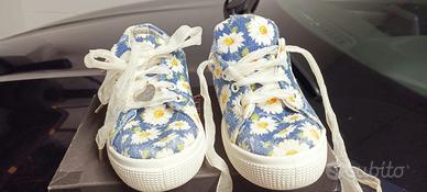 Monnalisa scarpe basse blu con margherite, nr 33