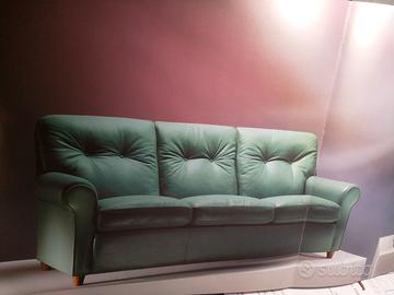 Divano VALDICHIENTI  3 posti come nuovo