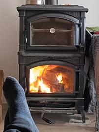 stufa a legna La nordica con forno