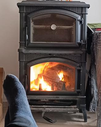 stufa a legna La nordica con forno