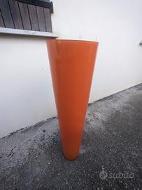 vaso in vetro colorato arancione