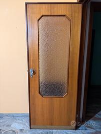 6 porte da interno in legno con vetro zona Chieti