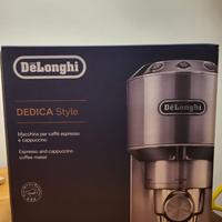 De'Longhi Dedica EC685.BK