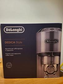 De'Longhi Dedica EC685.BK