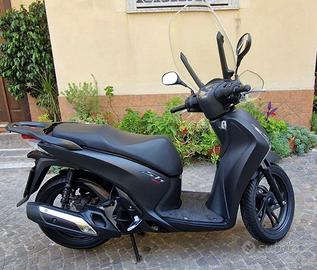 HONDA SH 150 SPORT