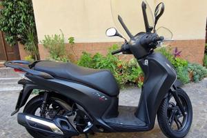 HONDA SH 150 SPORT