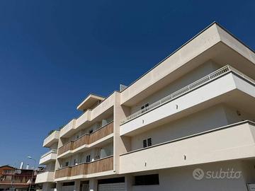 appartamento con box e posto auto