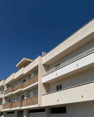 appartamento con box e posto auto