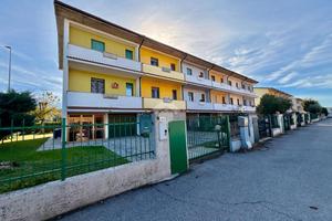 VILLA A SCHIERA A CARAVAGGIO