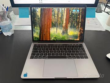 Apple MacBook Pro 2019 13  I5  8gb ram 128 SSD