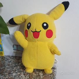 peluche Pikachu pokemon