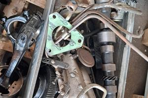 Trattore fiat 450 componenti motore usate