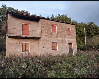 Casa singola con terreno