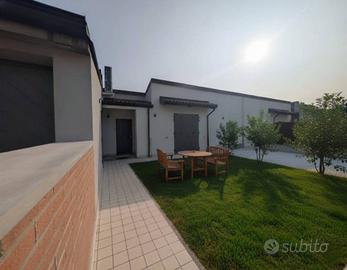 Villetta a schiera di 150 m² con 4 locali e box au