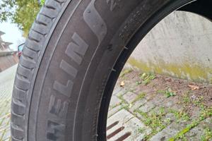 4 gomme Michelin primacy 215/65 R16 98H 