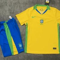 maglia e pantaloncini del Brasile 