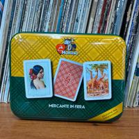 Mazzi di carte mercante in fiera modiano