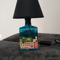 Lampada con bottiglia