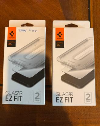 N 3 Spigen GLASS vetro temperato iPhone 13/13 Pro
