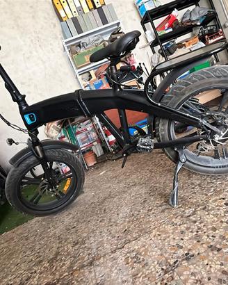 Bici elettrica icone x7