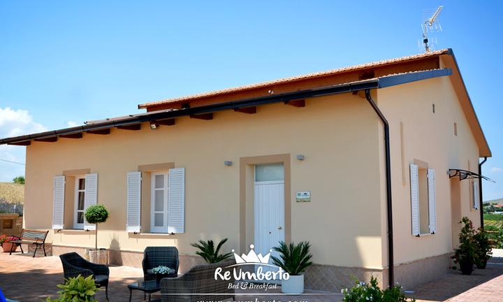 Casale finemente restaurato con camere a San Salvo