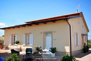 Casale finemente restaurato con camere a San Salvo