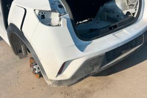 Disponibile scocche auto plurimarche