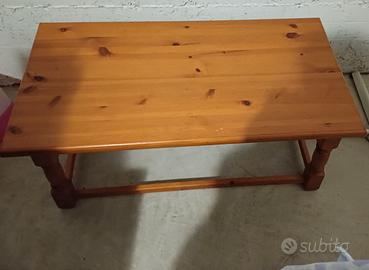 Tavolino da caffè in legno di pino massello