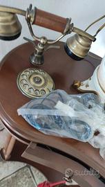 Angoliere con telefono in legno più abat jour