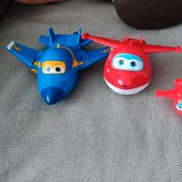 2 Super Wings
